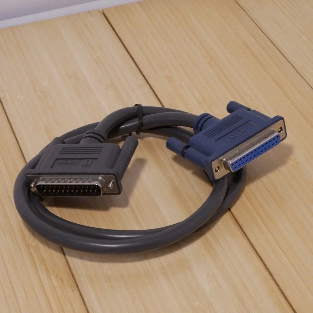 Iomega OEM Cable 25Pin Male to 25Pin Female DB25 -‎ for ZIP Drive Z100P Z250P